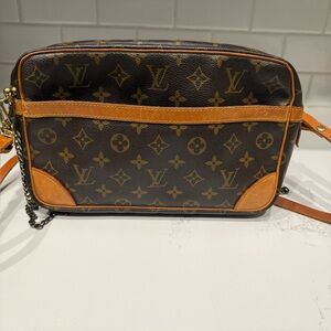Louis Vuitton Brown and Gold Monogram Bag